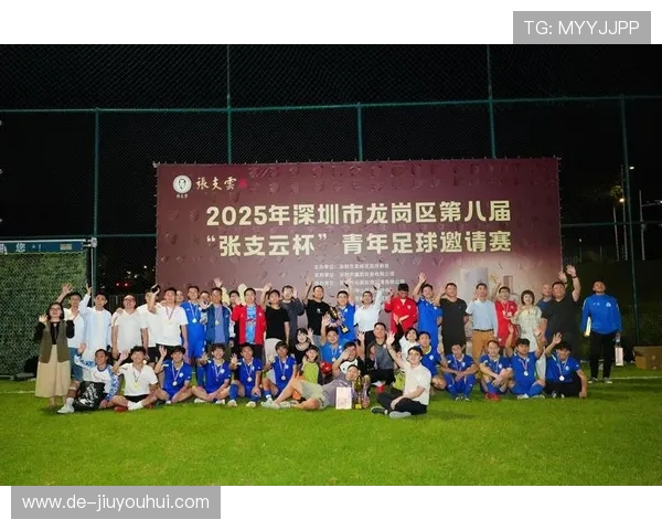 十中初中足球队奋力拼搏再创佳绩 点燃青春梦想的绿茵赛场